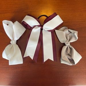 Bundle of hair bows